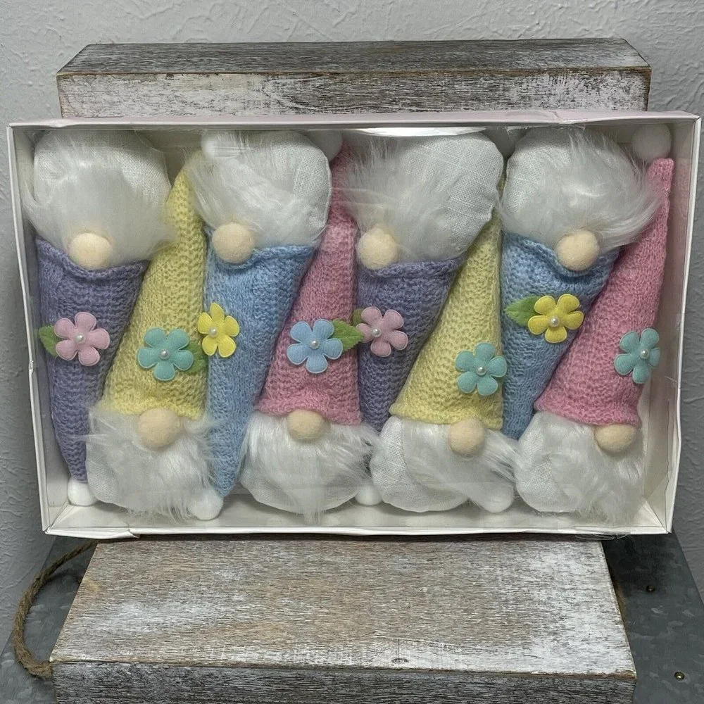 Easter Gnomes Decorative Garland